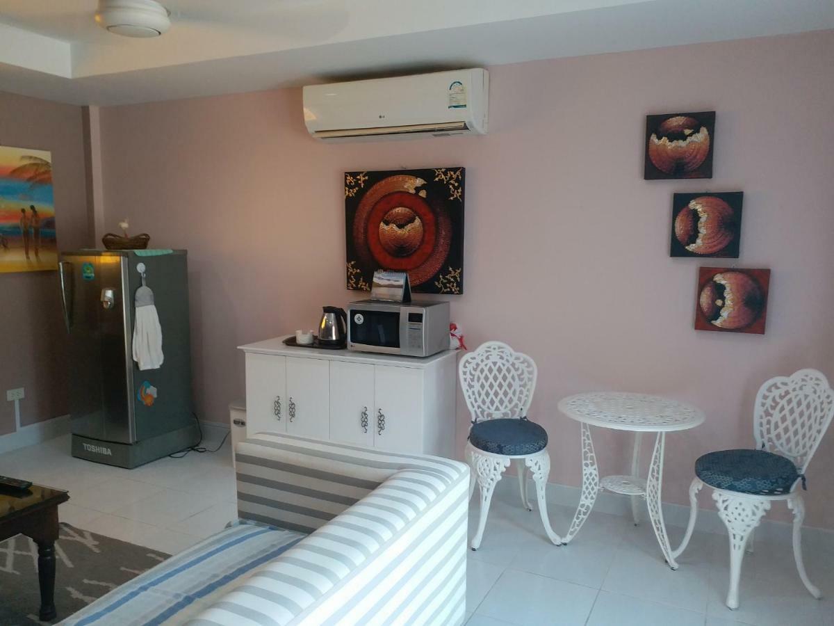 Residence Chez Nous Phuket Rawai Εξωτερικό φωτογραφία